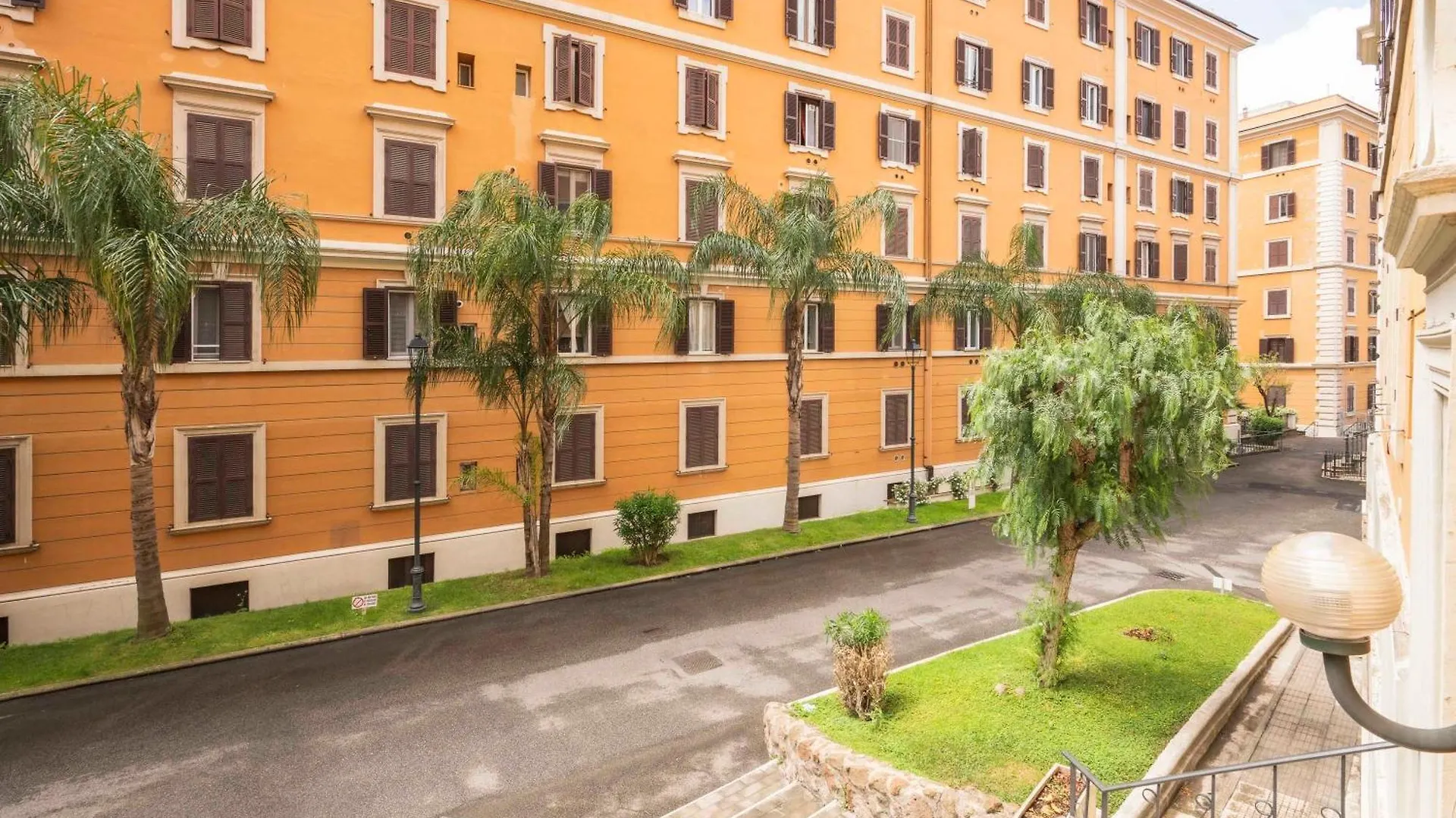 アパート San Giovanni Zen Apartment-Zeno 39 ローマ